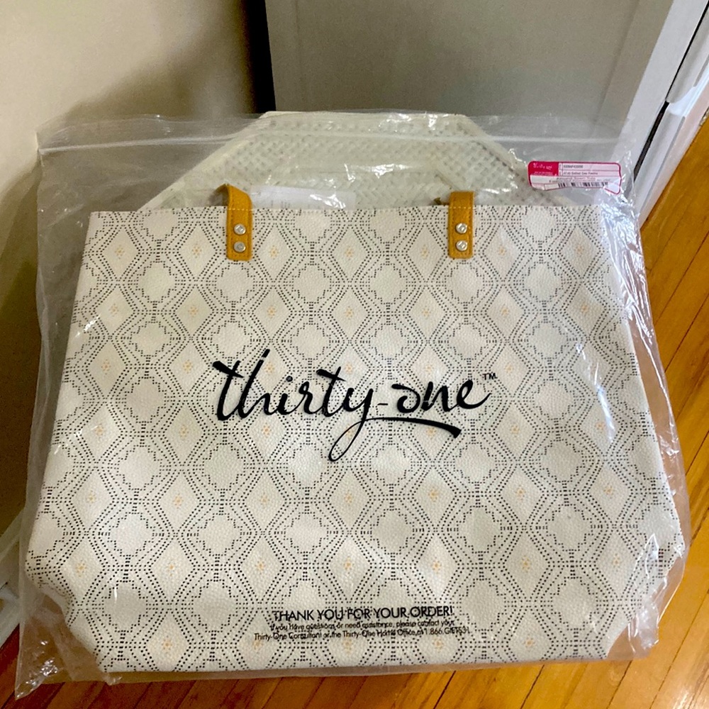 NEW- thirty one around town tote